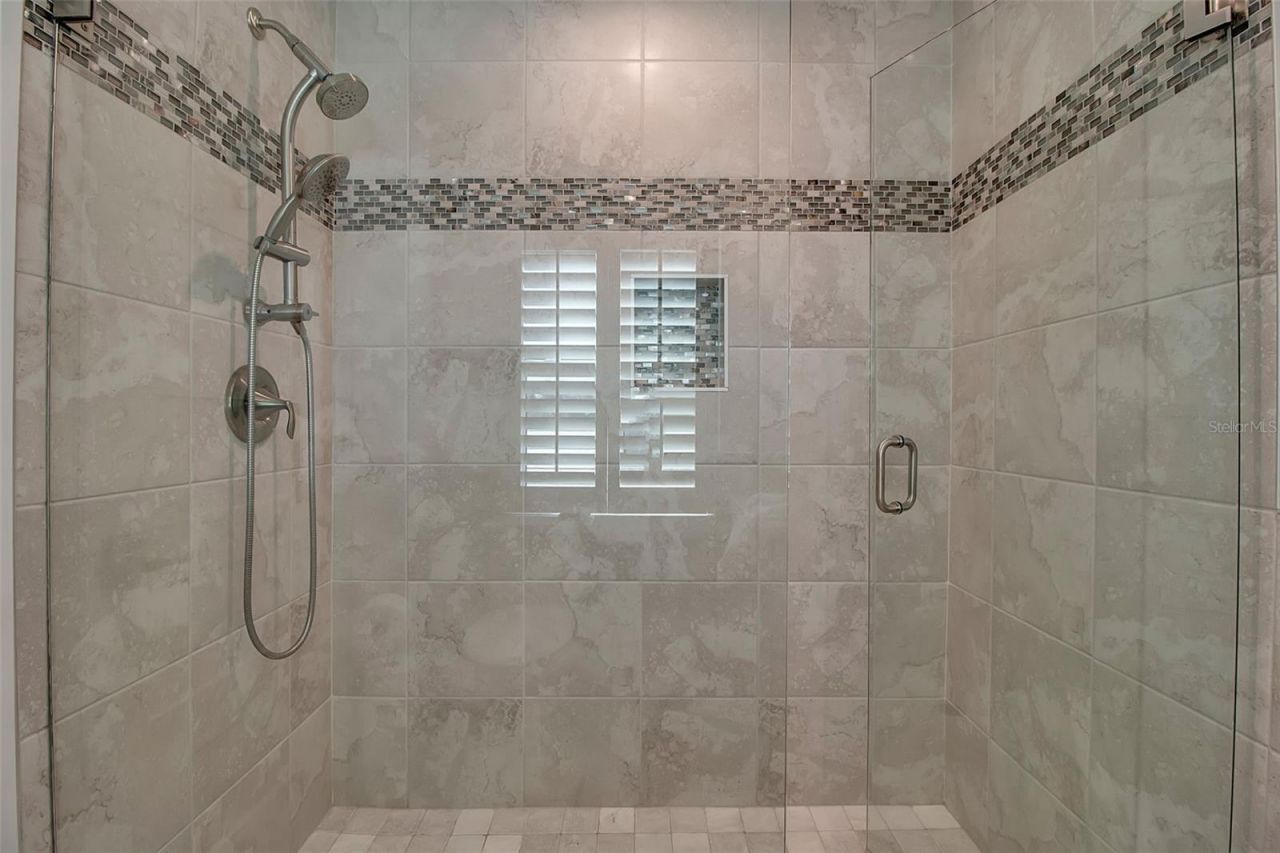 226 Golden Gate Point, Unit 21, Sarasota, FL 34236 Photo