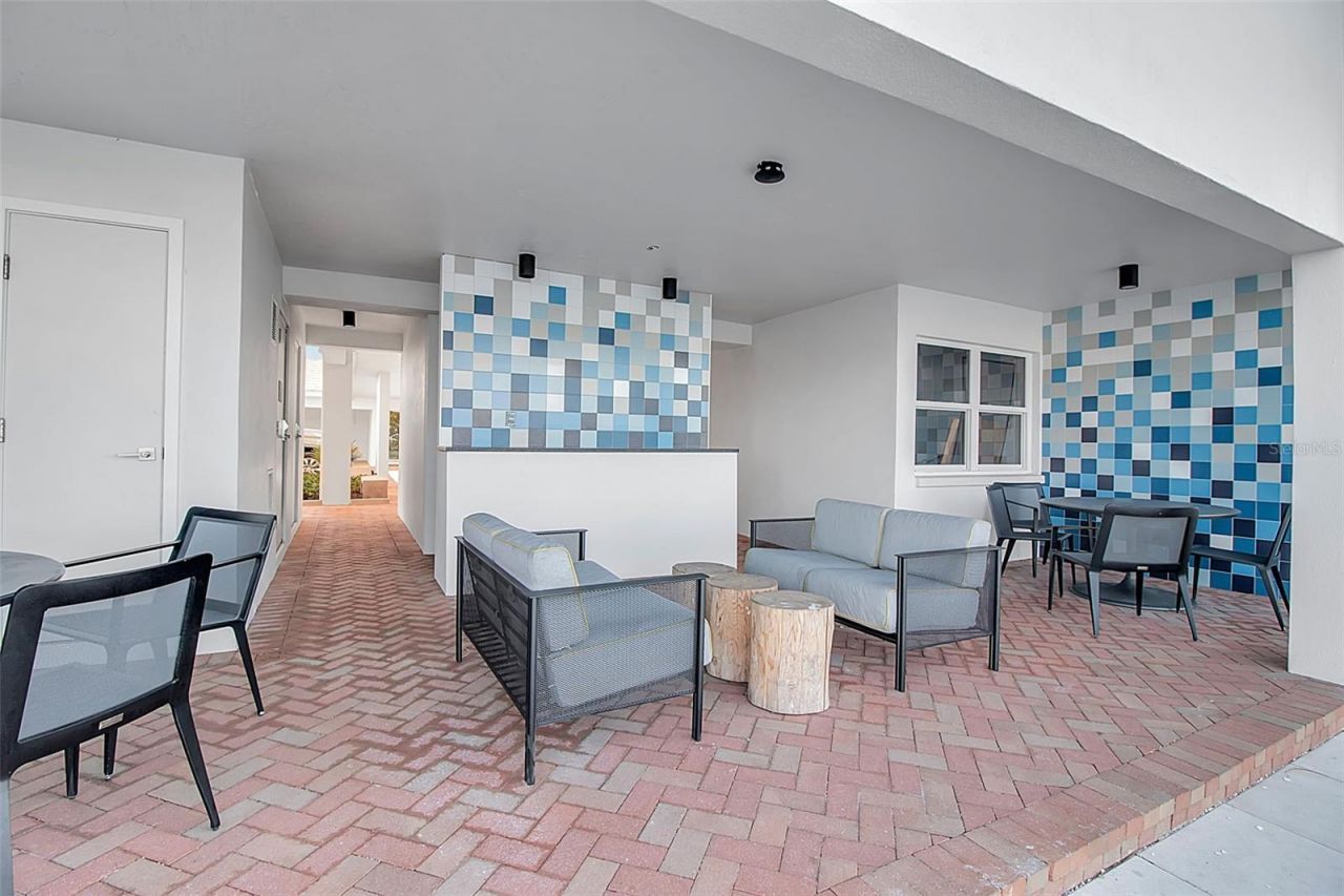 226 Golden Gate Point, Unit 21, Sarasota, FL 34236 Photo