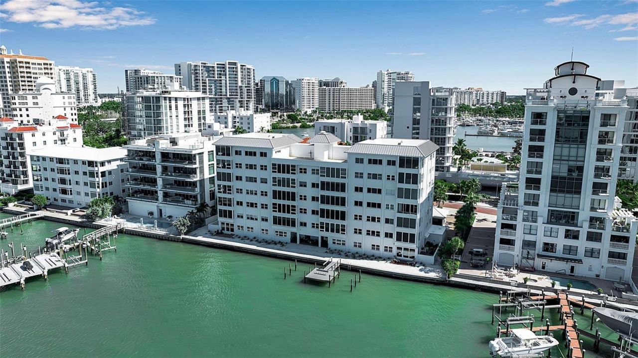 226 Golden Gate Point, Unit 21, Sarasota, FL 34236 Photo