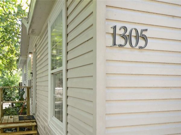 1305 GROVELAND AVENUE, ORLANDO, FL 32806