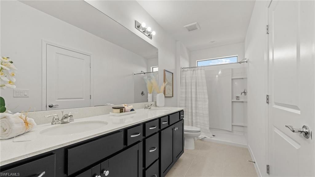 270 Silent Lake Dr, Lehigh Acres, FL 33936 Photo