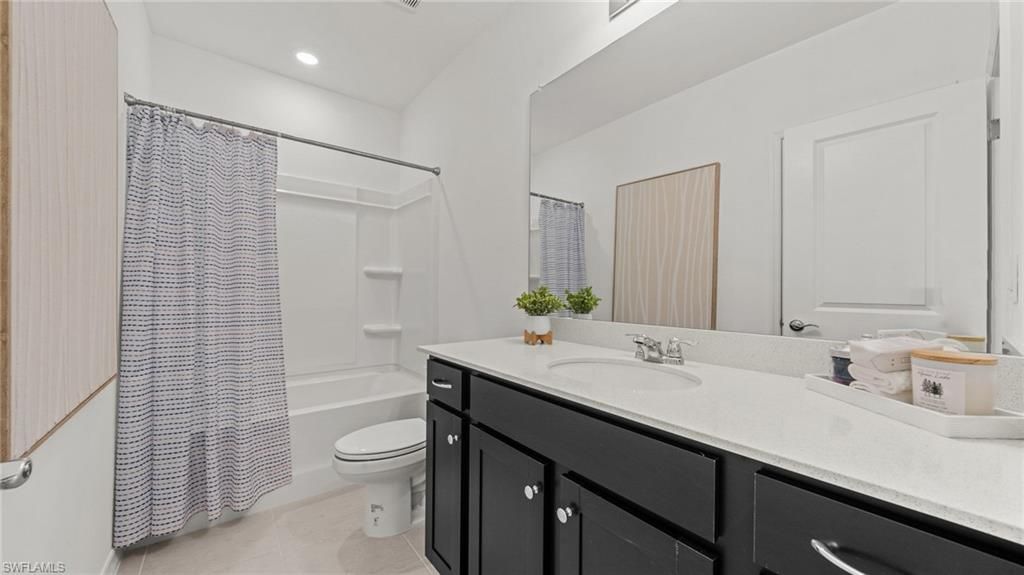 270 Silent Lake Dr, Lehigh Acres, FL 33936 Photo