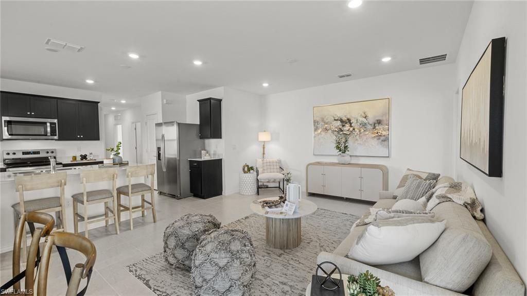 270 Silent Lake Dr, Lehigh Acres, FL 33936 Photo