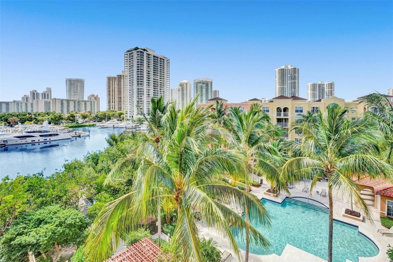 19877 E Country Club Dr, Unit 3607, Aventura, FL 33180 Photo