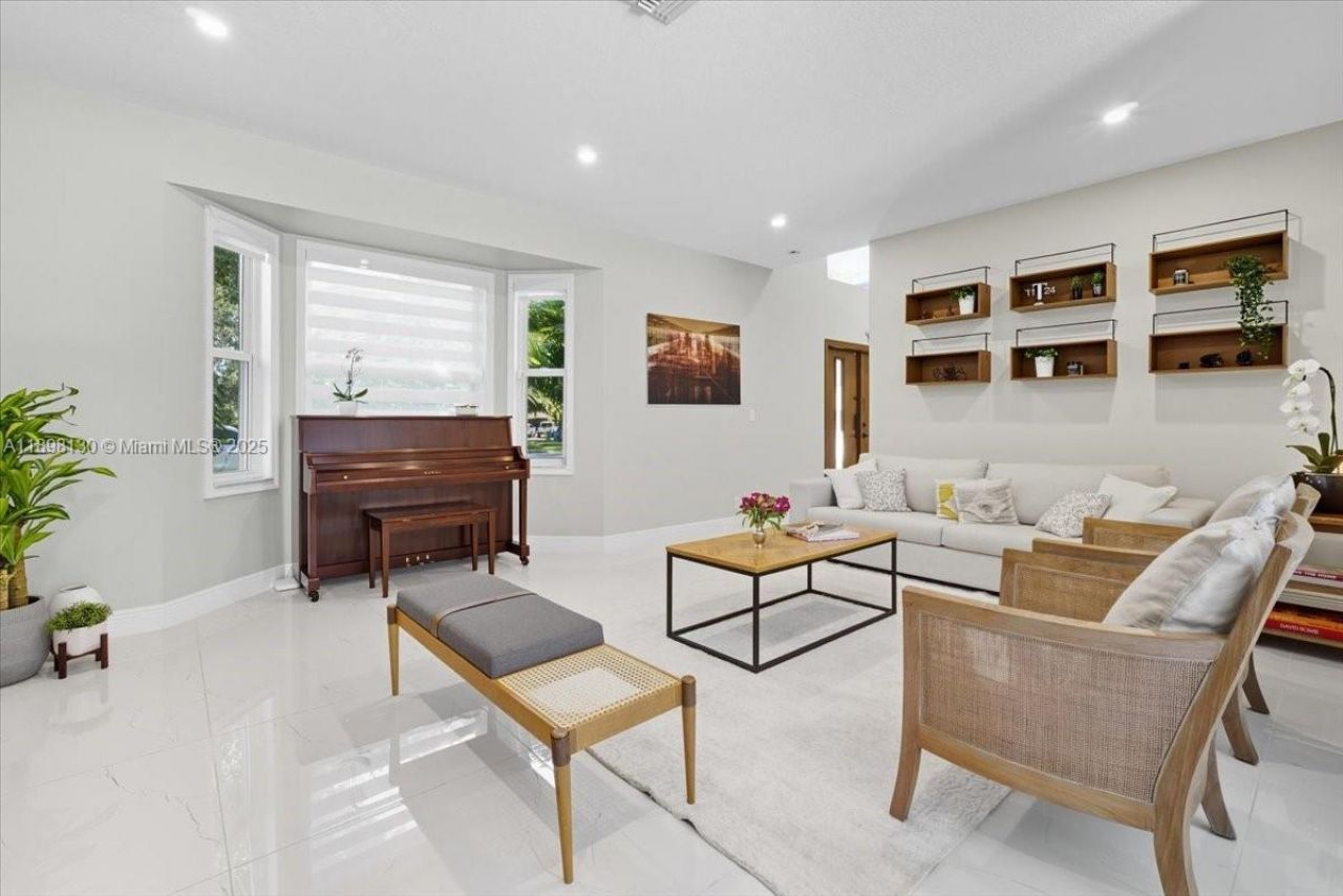 347 Fairmont Rd, Weston, FL 33326 Photo