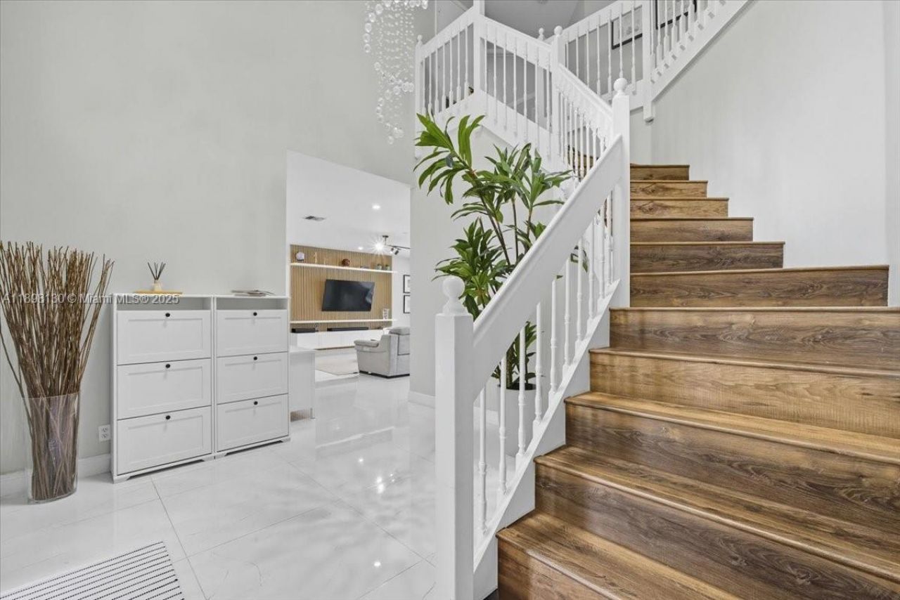 347 Fairmont Rd, Weston, FL 33326 Photo