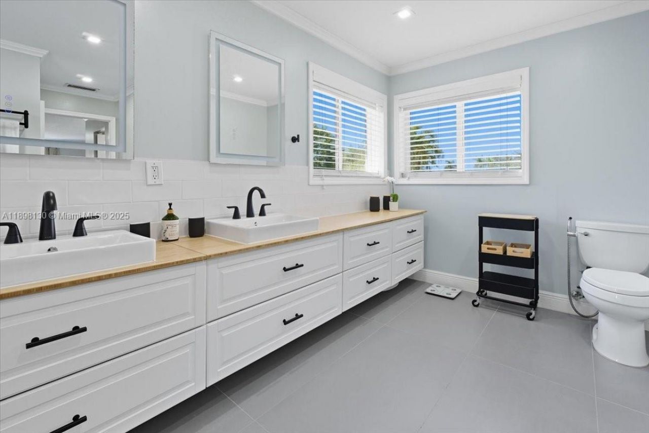 347 Fairmont Rd, Weston, FL 33326 Photo