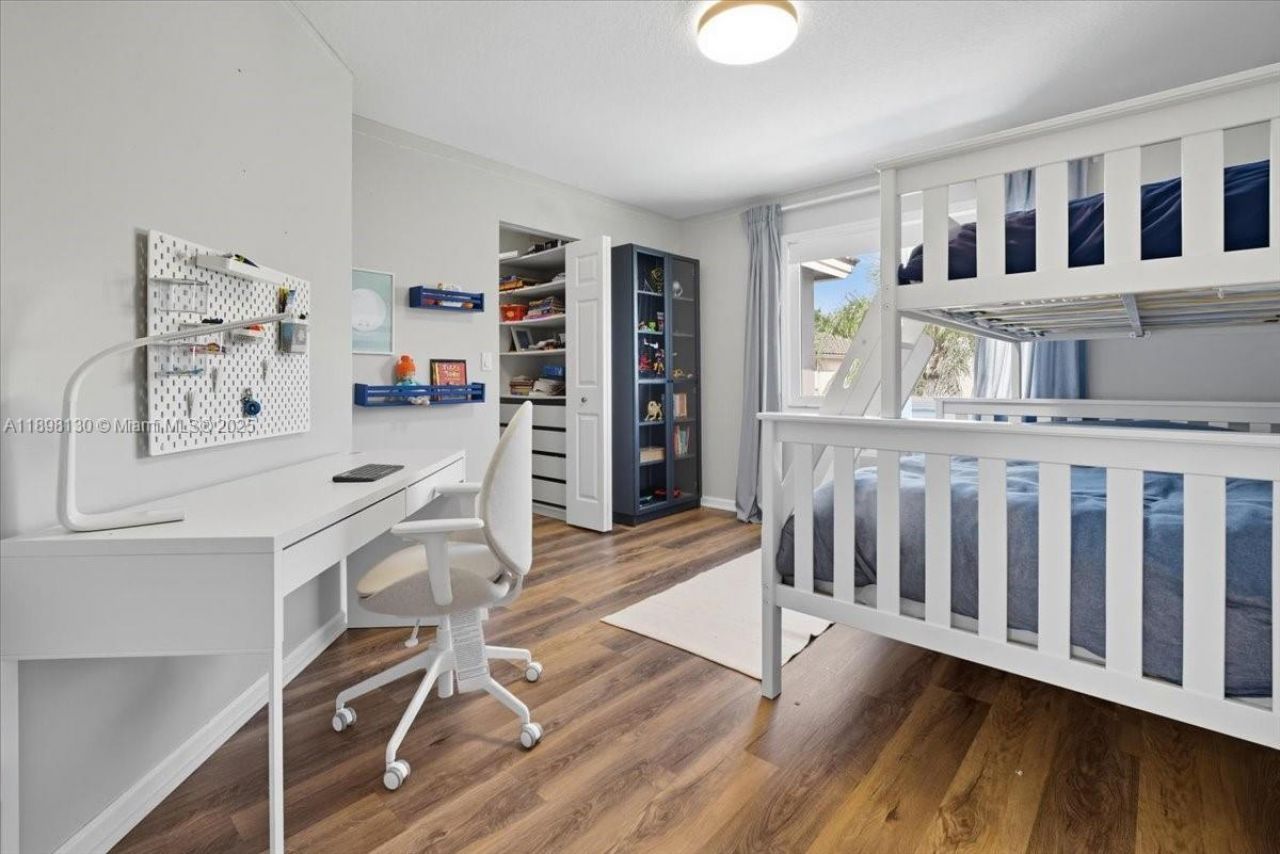 347 Fairmont Rd, Weston, FL 33326 Photo