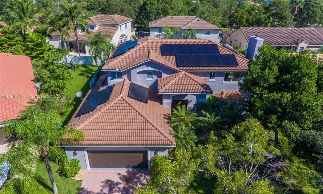 347 Fairmont Rd, Weston, FL 33326 Photo