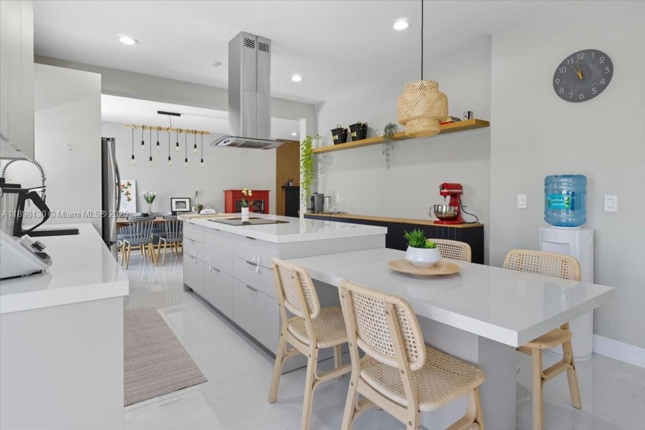 347 Fairmont Rd, Weston, FL 33326 Photo