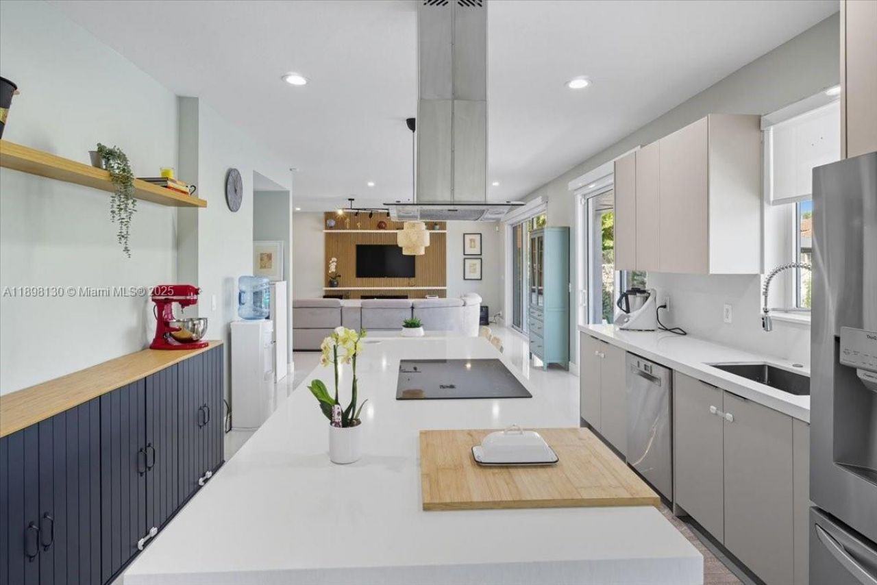 347 Fairmont Rd, Weston, FL 33326 Photo