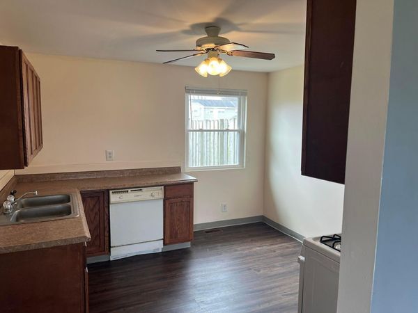 98 Buckeye Circle, Columbus, OH 43217