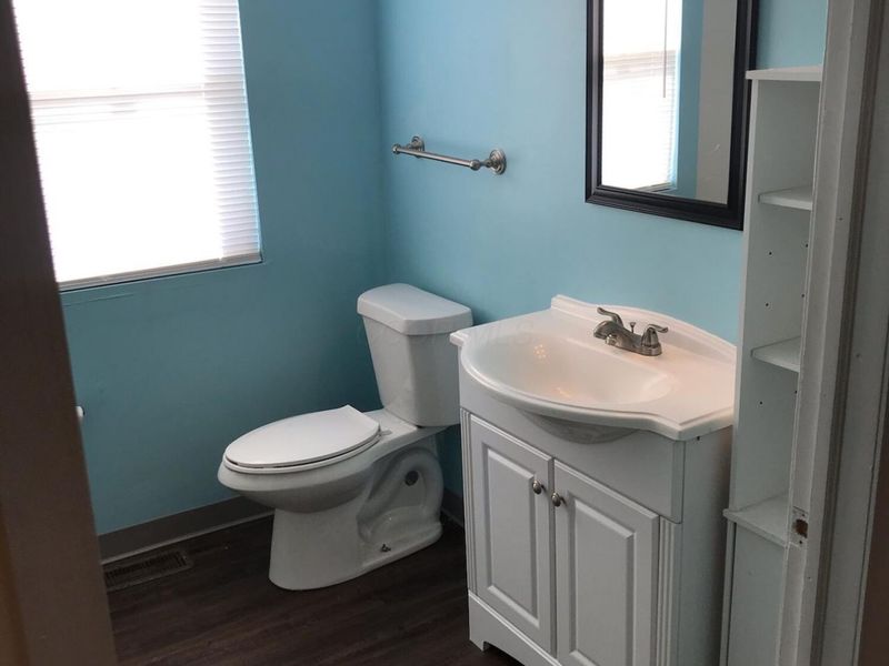 98 Buckeye Circle, Columbus, OH 43217 Photo 3