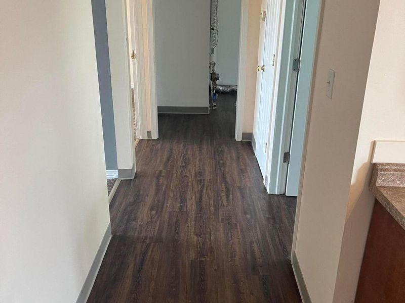 98 Buckeye Circle, Columbus, OH 43217 Photo 6