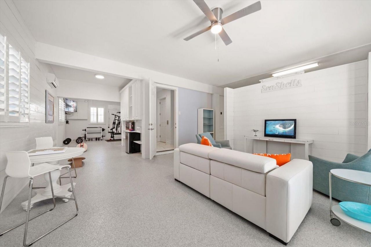 109 15th Street, Belleair Beach, FL 33786 Photo