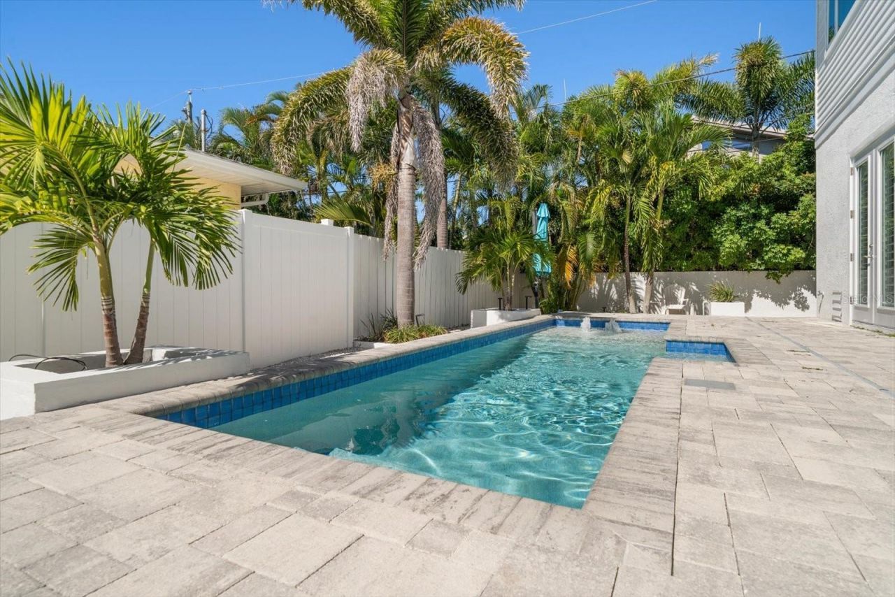 109 15th Street, Belleair Beach, FL 33786 Photo