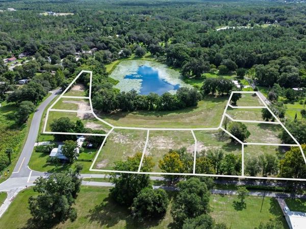 467 N LAKEVIEW DRIVE, LAKE HELEN, FL 32744