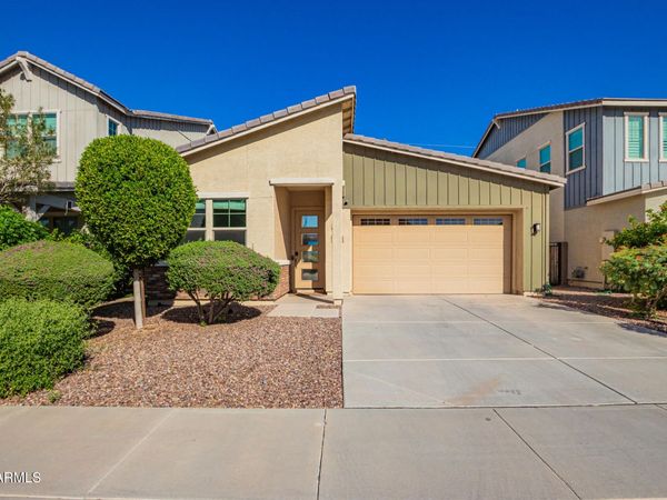 2060 E WISTERIA Drive, Chandler, AZ 85286