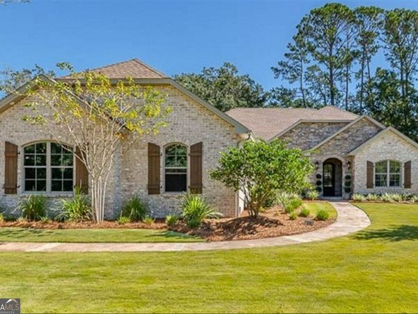930 Champney, St. Simons, GA 31522