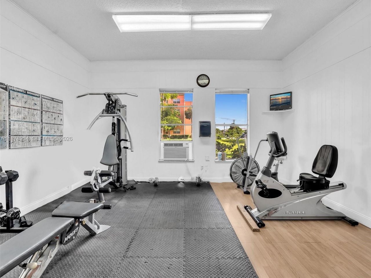 2841 Somerset Dr, Unit 105, Lauderdale Lakes, FL 33311 Photo