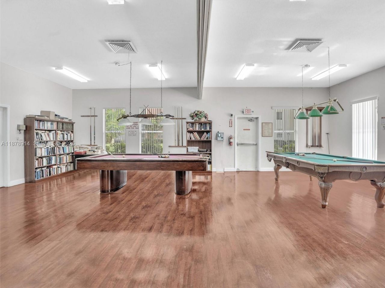 2841 Somerset Dr, Unit 105, Lauderdale Lakes, FL 33311 Photo