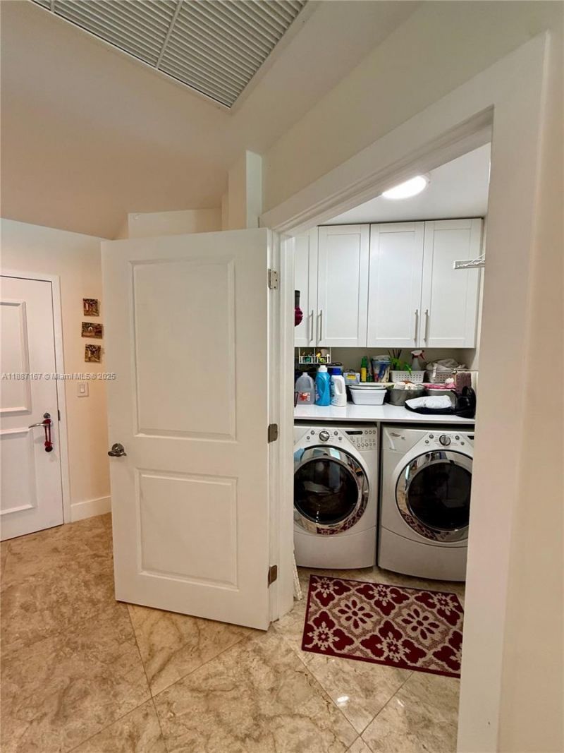 1945 S Ocean Dr, Unit 1201, Hallandale Beach, FL 33009 Photo