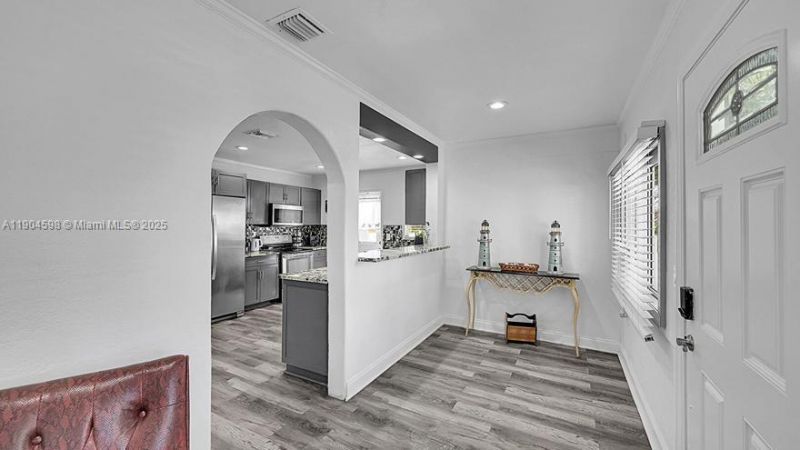 422 49th St, West Palm Beach, FL 33407 Photo