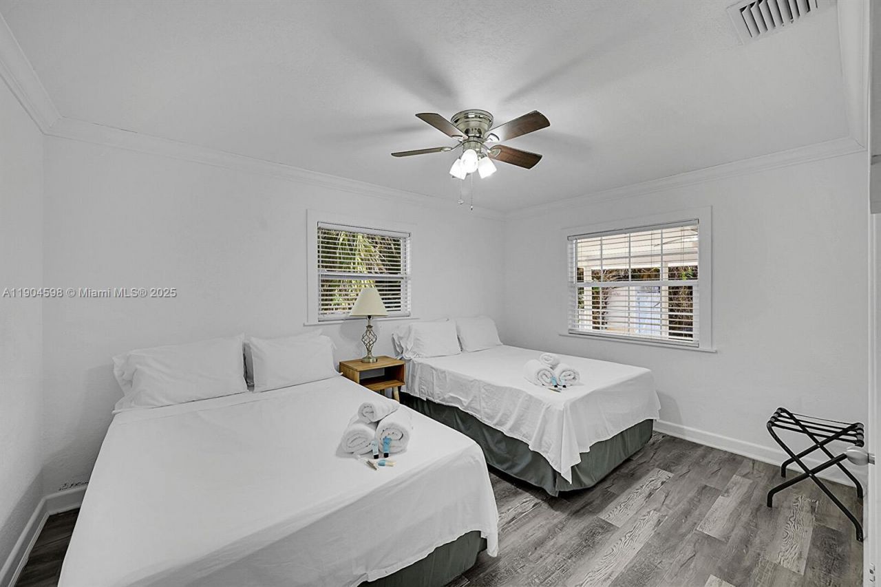 422 49th St, West Palm Beach, FL 33407 Photo