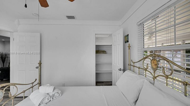 422 49th St, West Palm Beach, FL 33407 Photo