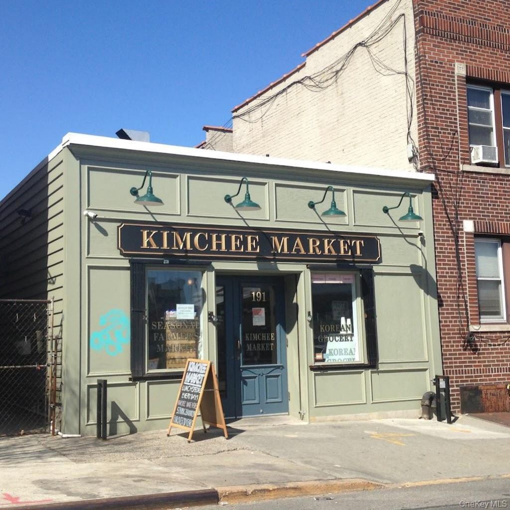 191 Greenpoint Avenue, Brooklyn, NY 11222 Main Photo