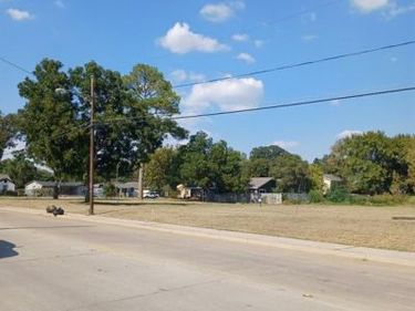 8312 Carbondale Street, Dallas, TX 75216