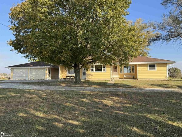 27285 260Th Avenue, Ollie, IA 52576