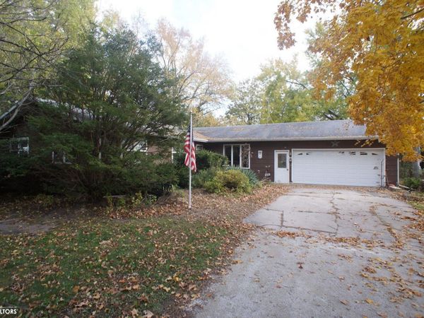 1780 210Th Street, Webster City, IA 50595