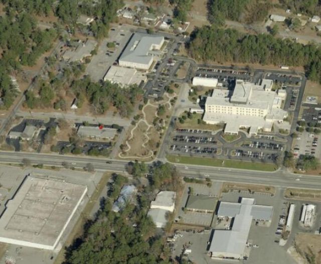 415 Robertson Boulevard Photo 11