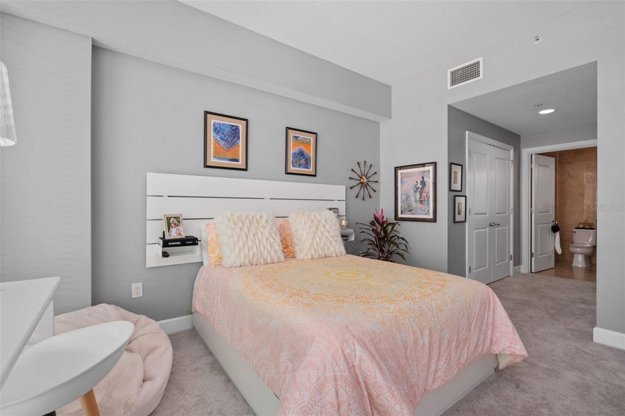 101 S Eola Drive, Unit 1209, Orlando, FL 32801 Photo