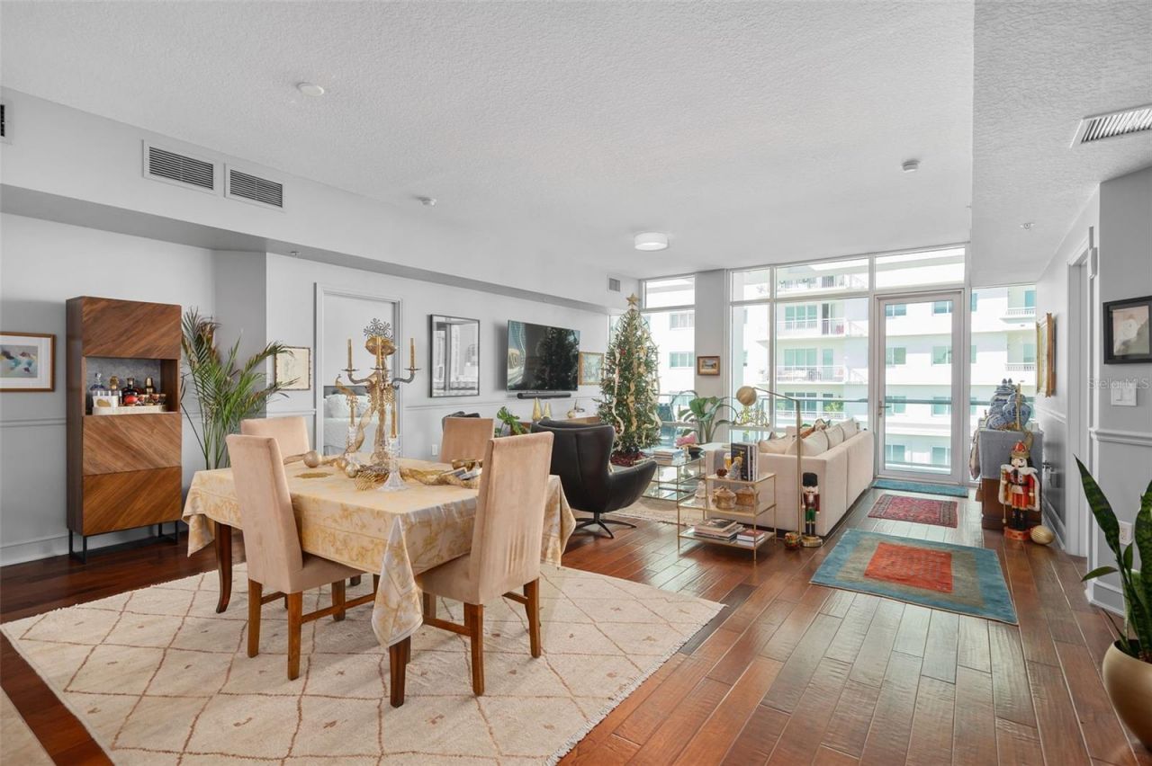 101 S Eola Drive, Unit 1209, Orlando, FL 32801 Photo