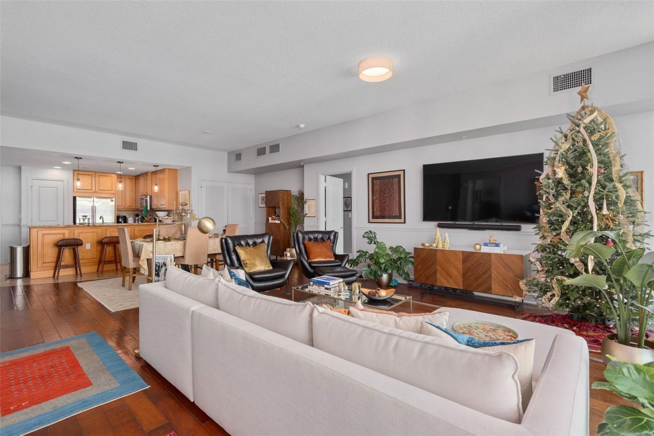 101 S Eola Drive, Unit 1209, Orlando, FL 32801 Photo