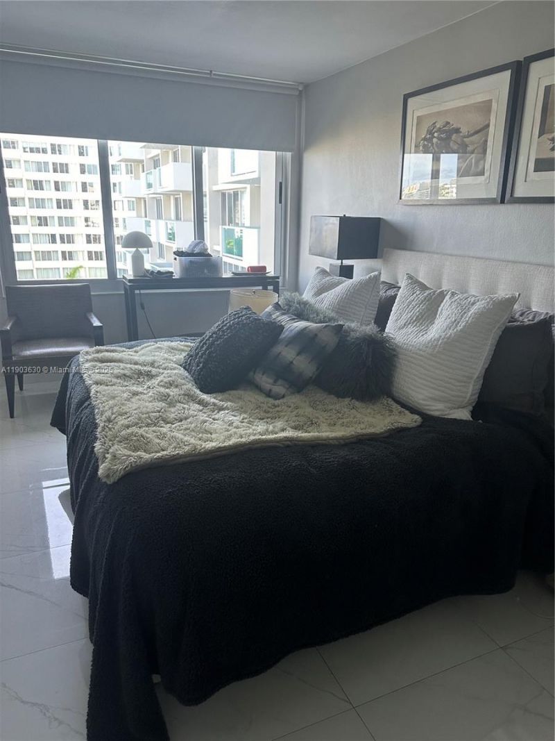 1200 West Ave, Unit 715, Miami Beach, FL 33139 Photo