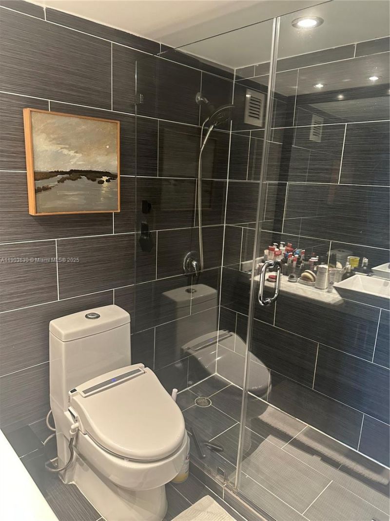 1200 West Ave, Unit 715, Miami Beach, FL 33139 Photo