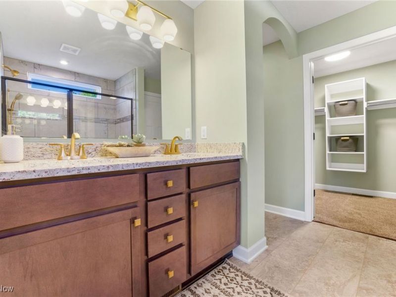 2334 Ledgestone Drive NW, Uniontown, OH 44685 Photo 18