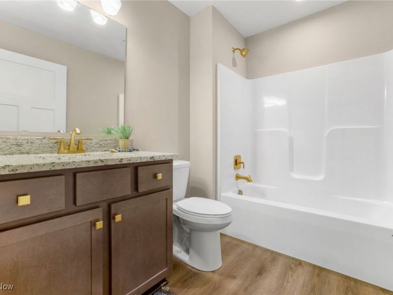 2334 Ledgestone Drive NW, Uniontown, OH 44685 Photo 24