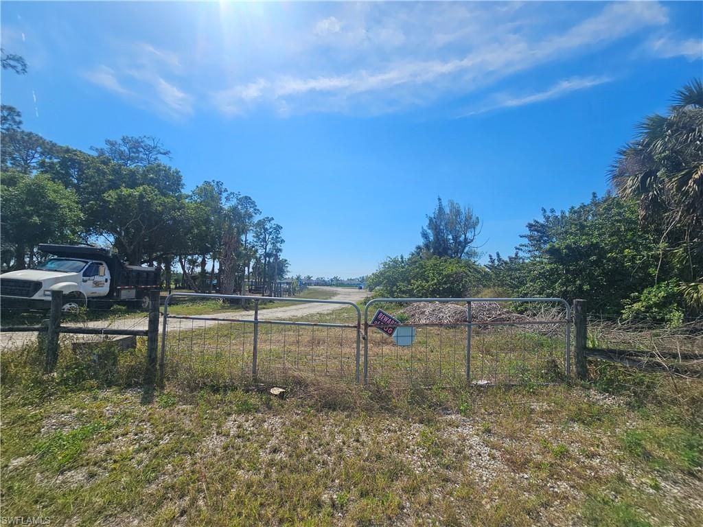 6830 Buckingham Rd, Fort Myers, FL 33905 Photo