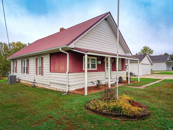 905 E Jasper Road, Winslow, IN 47598
