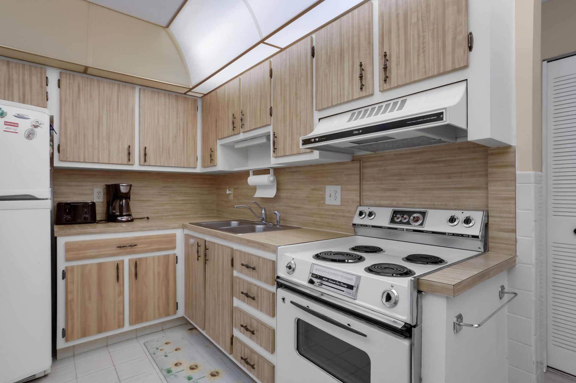 1604 Alfred Drive, Boynton Beach, FL 33426 Photo