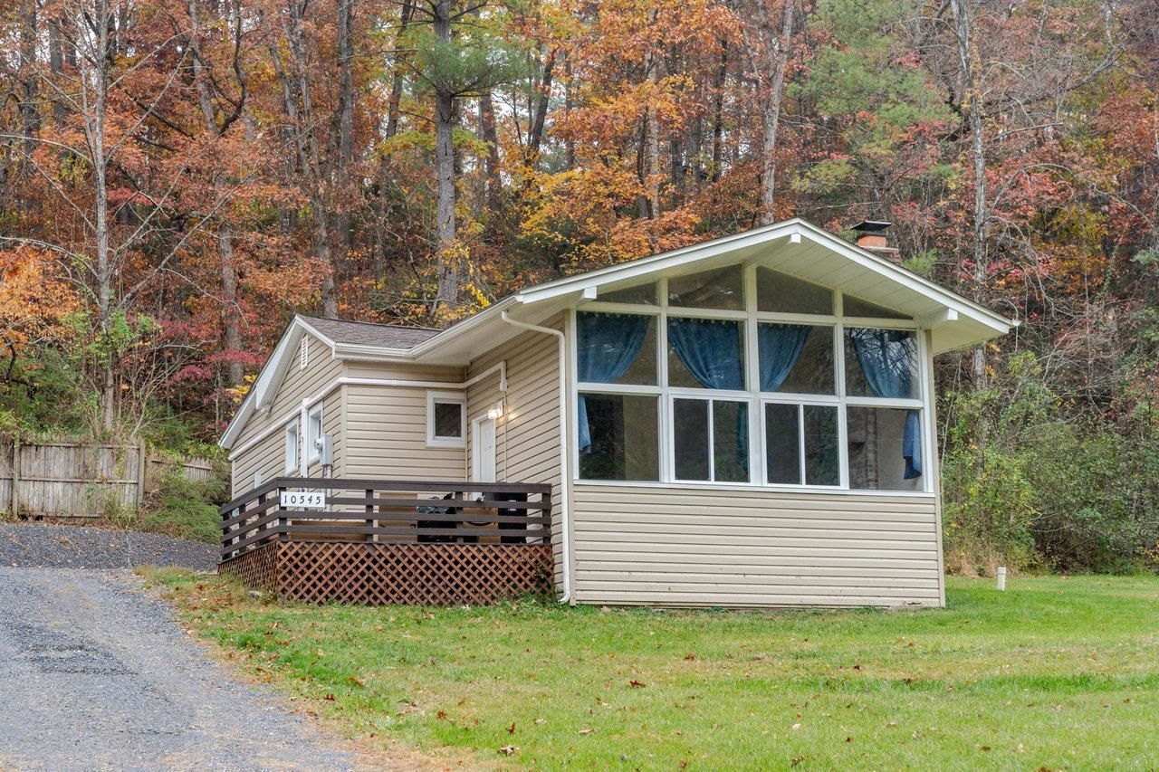 10545 Falling Pine Ln, Dayton, VA 22821 Main Photo