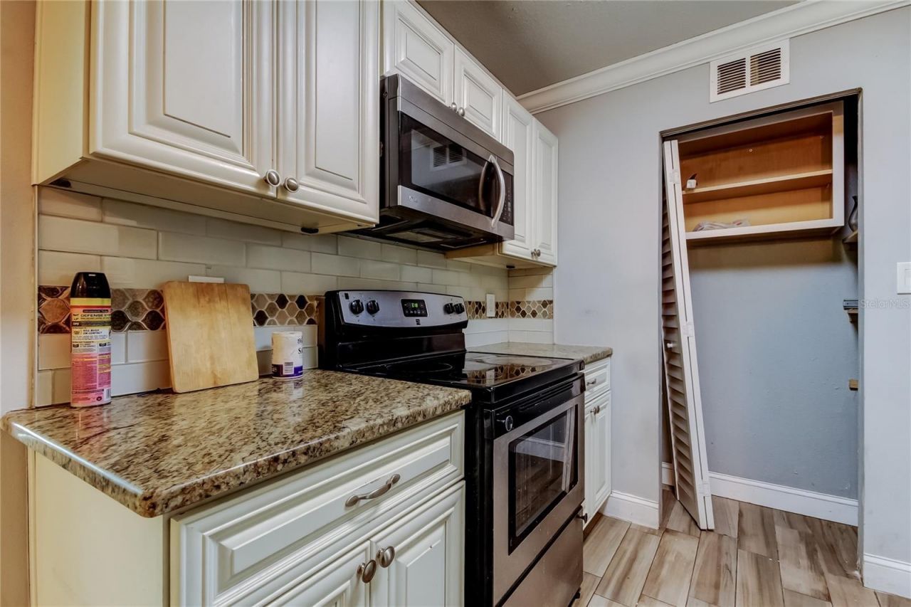 4532 Devonshire Road, Tampa, FL 33634 Photo