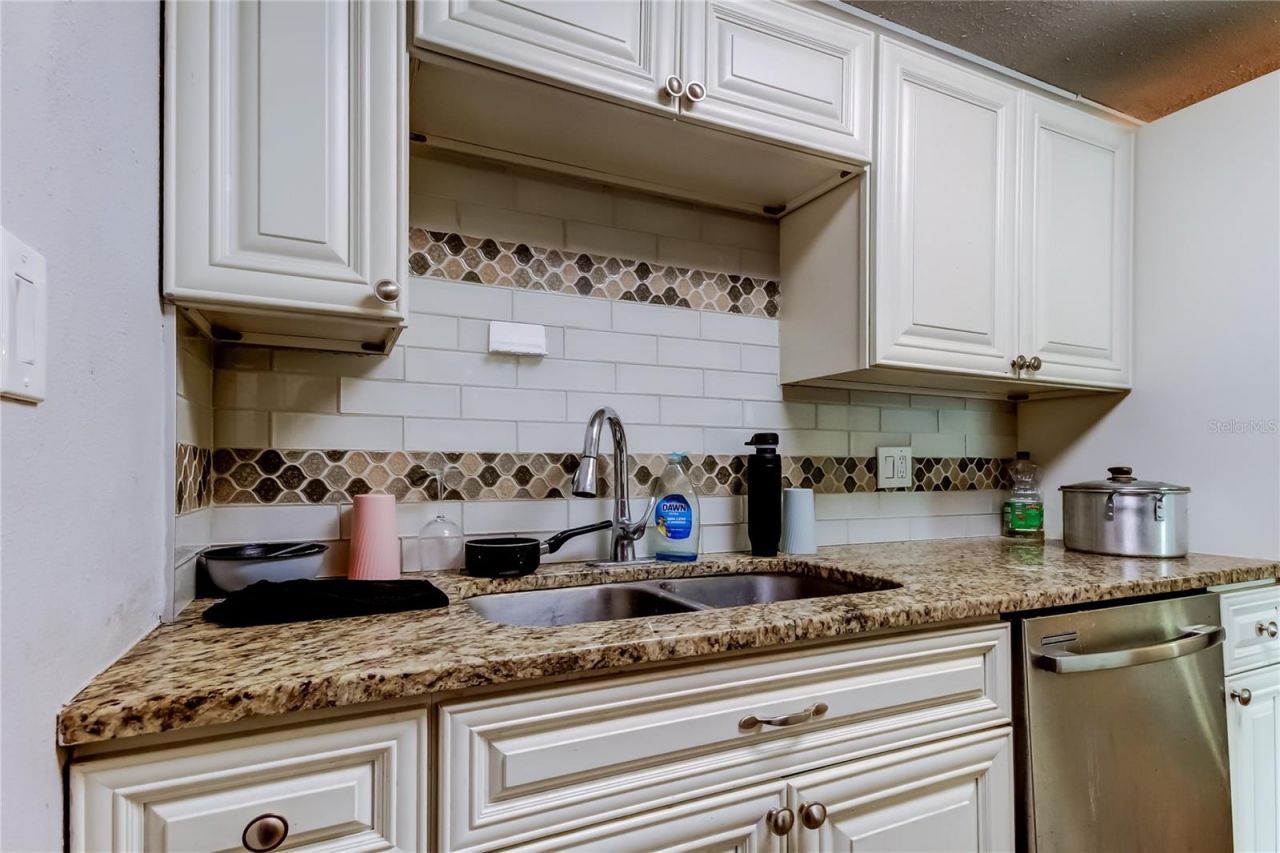 4532 Devonshire Road, Tampa, FL 33634 Photo