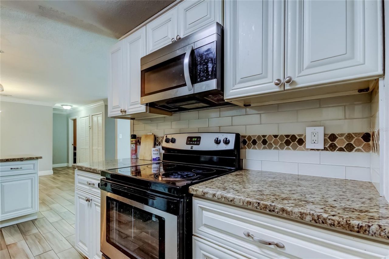 4532 Devonshire Road, Tampa, FL 33634 Photo