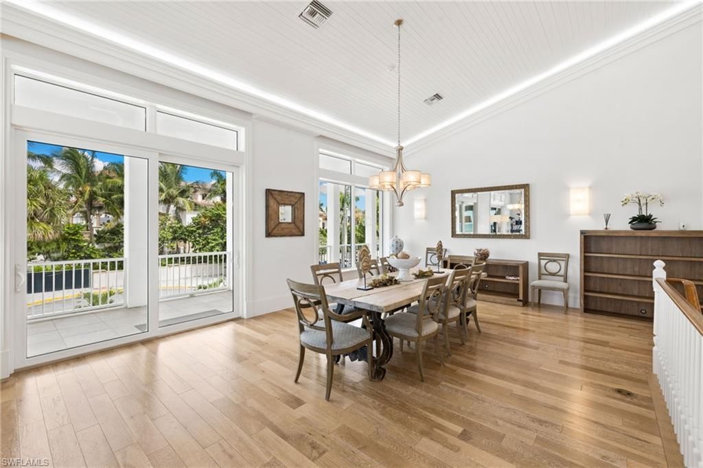 40 32nd Ave S, Naples, FL 34102 Photo
