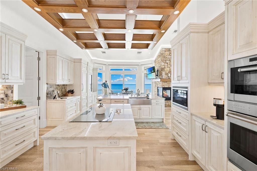40 32nd Ave S, Naples, FL 34102 Photo